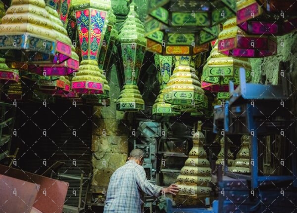 Ramadan lanterns spread