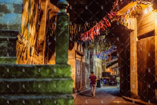 الشارع ليلا في رمضان