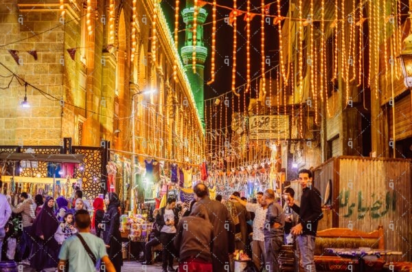 شوارع القاهرة المزدحم في رمضان